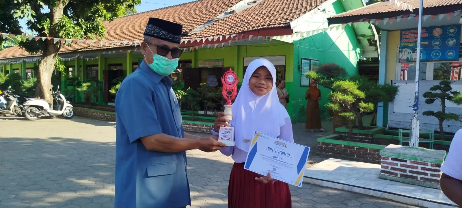 LOMBA BOLA VOLI